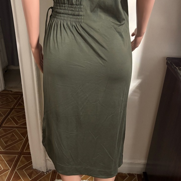 NWT BADGLEY MISCHKA Women’s Olive Midi Dress - Picture 10 of 14